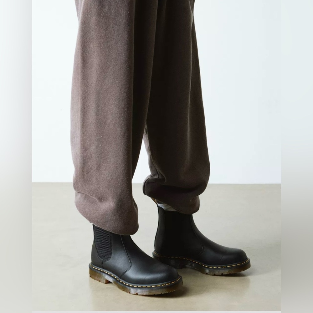 Doc Martens Chelsea Boots - Picture 2 of 7